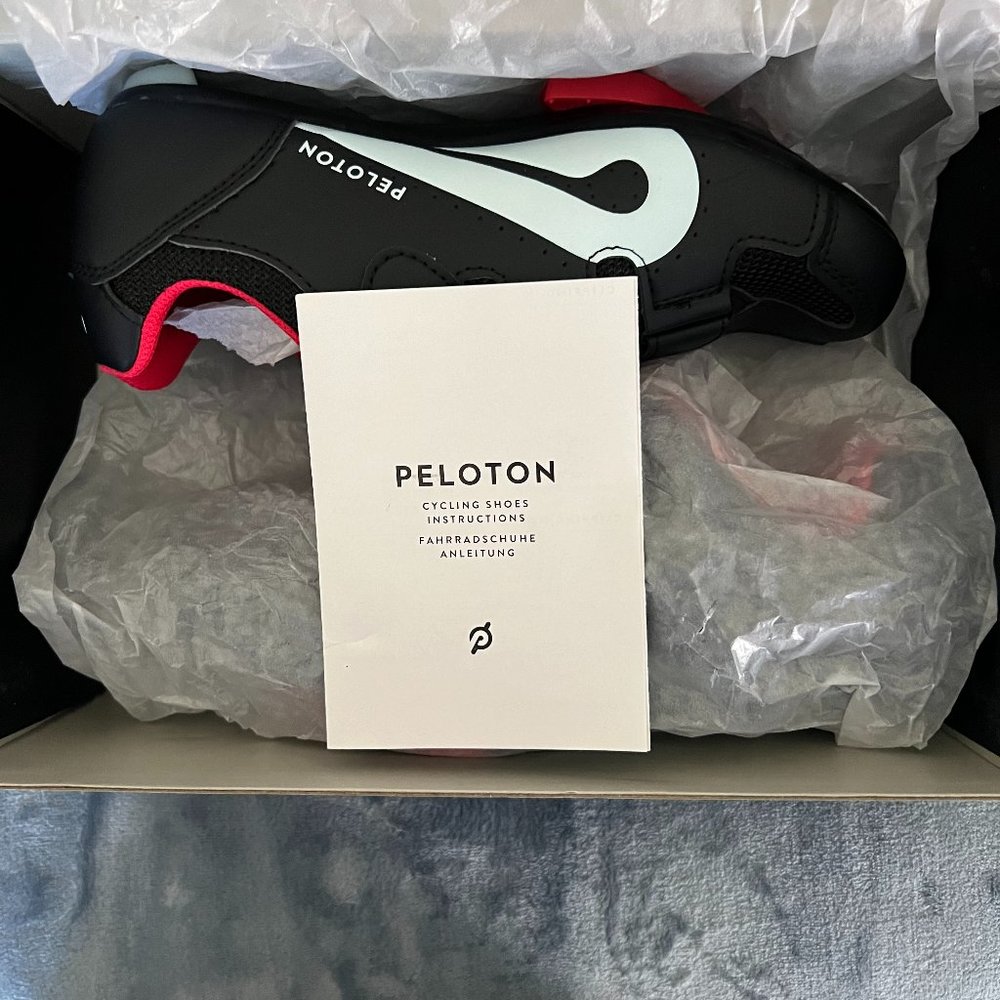 NEW Peloton Cycling bike shoes